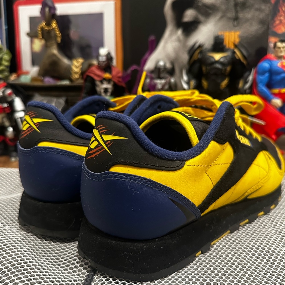 Reebok Wolverine X-Men Classic Leather Sneakers Size 9 - Picture 8 of 11